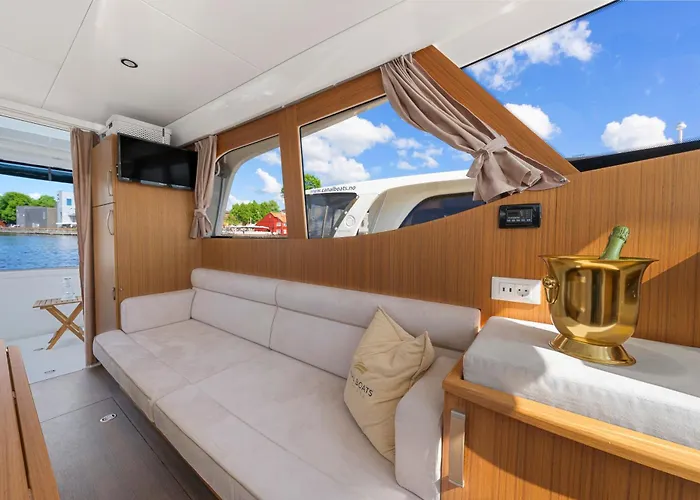 Ботель Centrum Boat