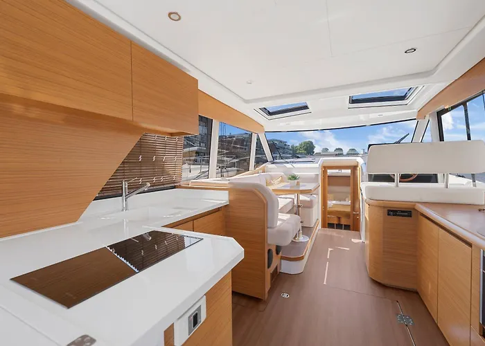 Centrum Boat Ботель