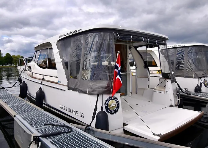 Ботель Centrum Boat *