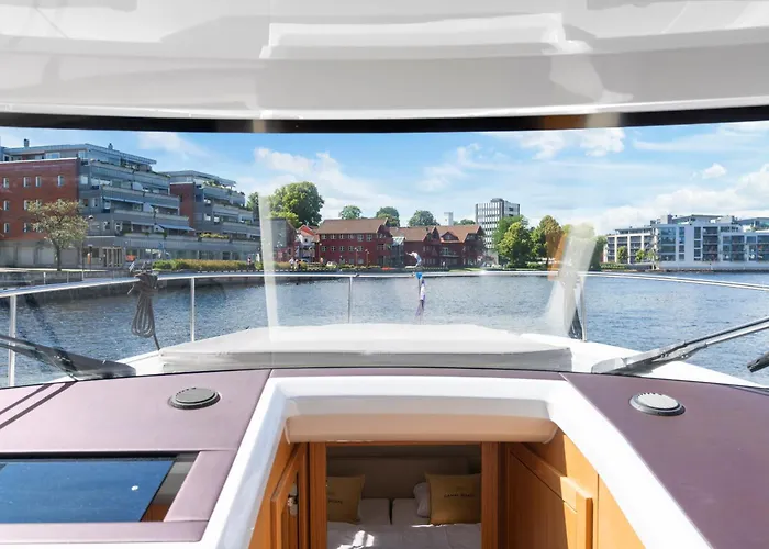 Ботель Centrum Boat