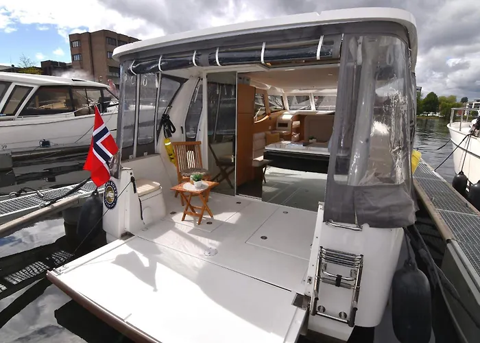 Ботель Centrum Boat Порсгрунн