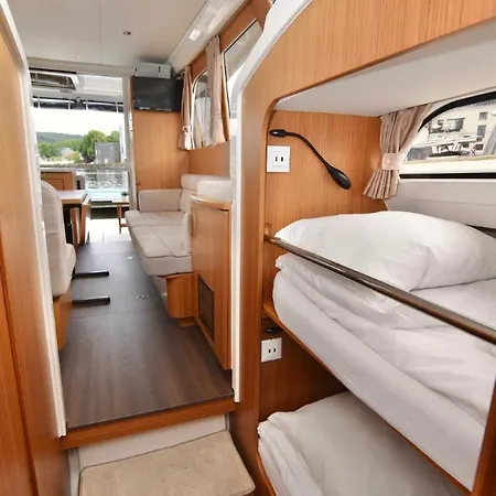 Botel Centrum Boat